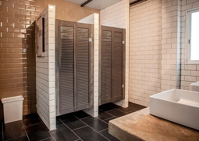 baños comunes The wild house